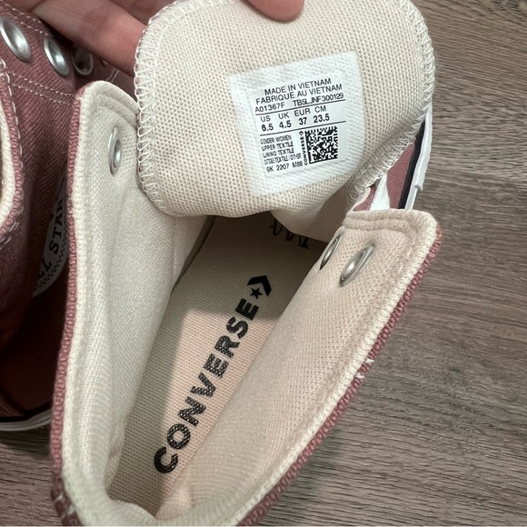 New Converse Chuck Taylor All Star Platform
Lift High-Top Sneaker Plum Size 6.5 - Picture 11 of 14